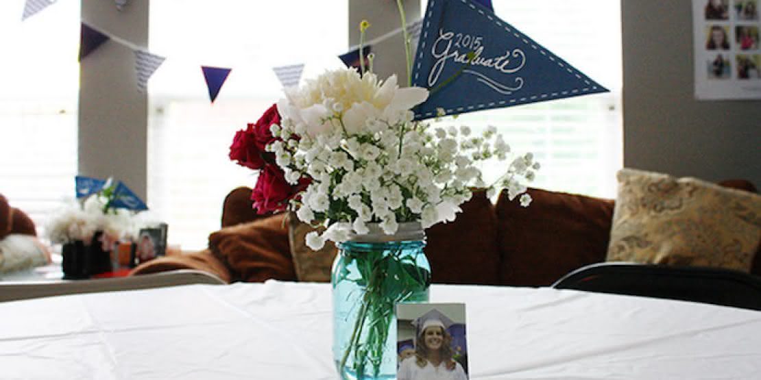 Como Fazer um Canto de Fotos Incrível para sua Formatura Caseira