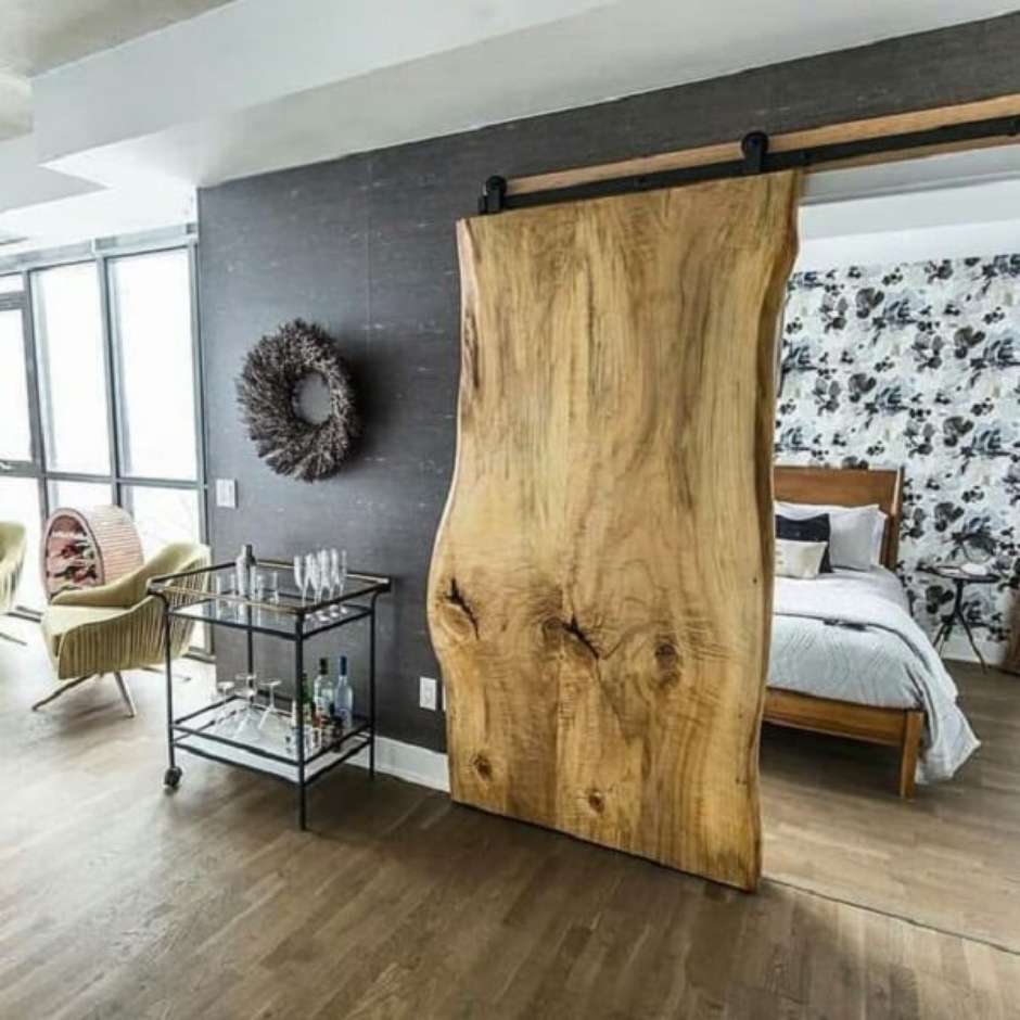 Decoração com portas de correr: inspirações para o quarto