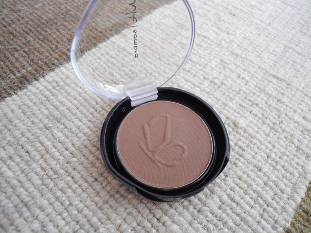 Sombra Marrom: 5 Maneiras Criativas de Usar Além das Pálpebras